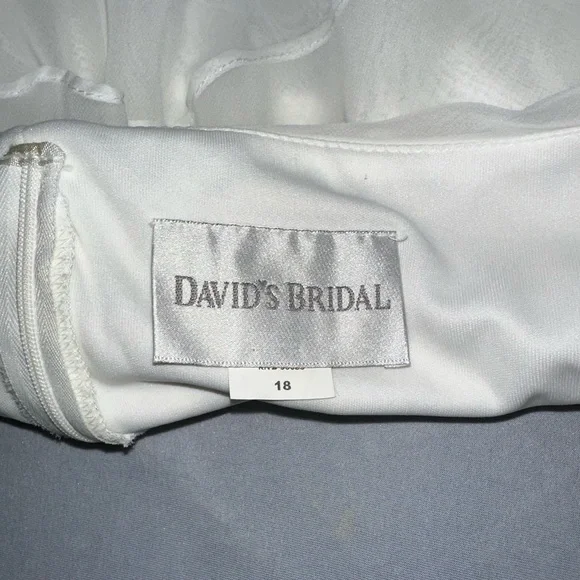 David’s Bridal • Halter Top • Tiered • Size 18 • Separates - Picture 3 of 6